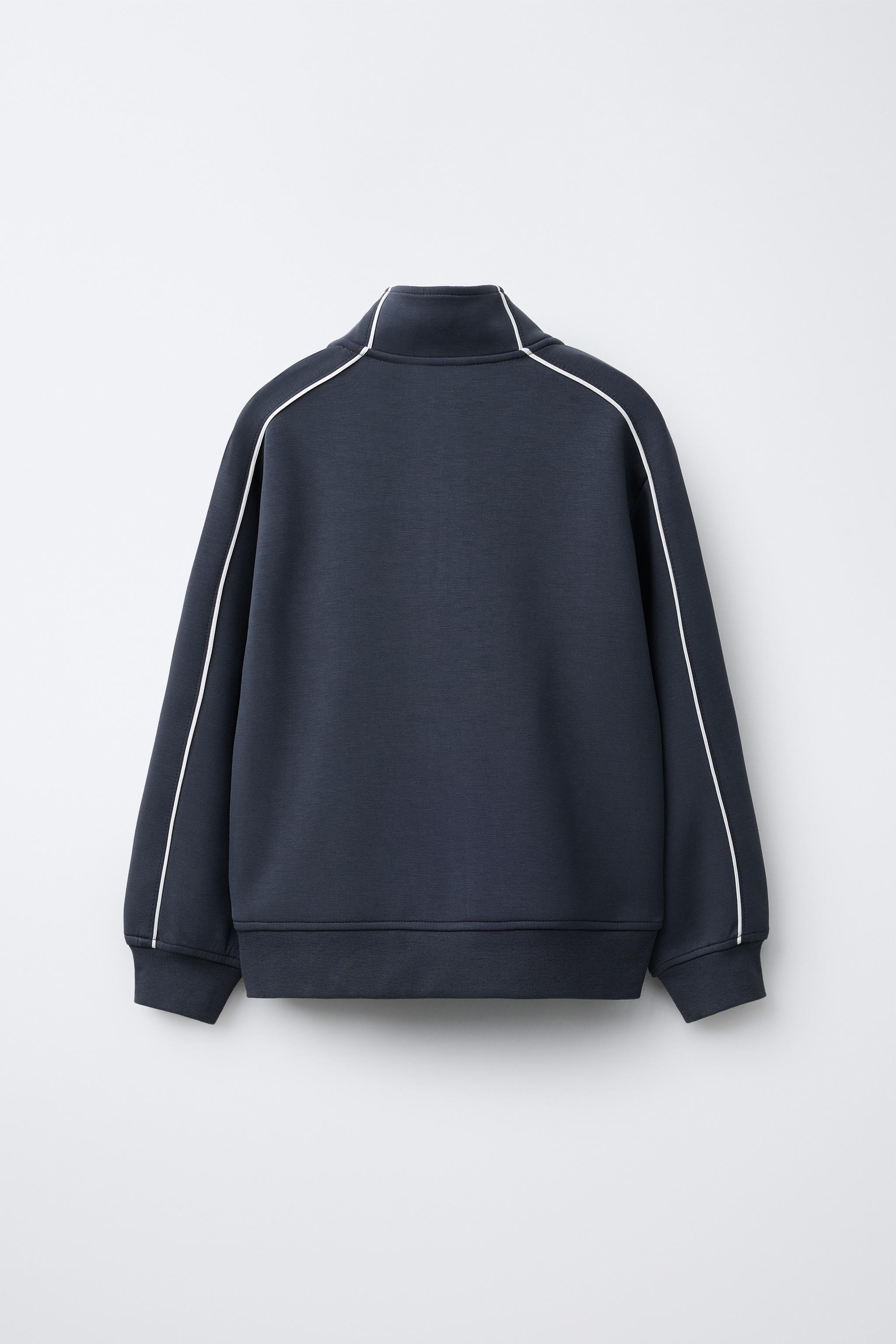 CONTRASTING TRIM TEXT SWEATSHIRT